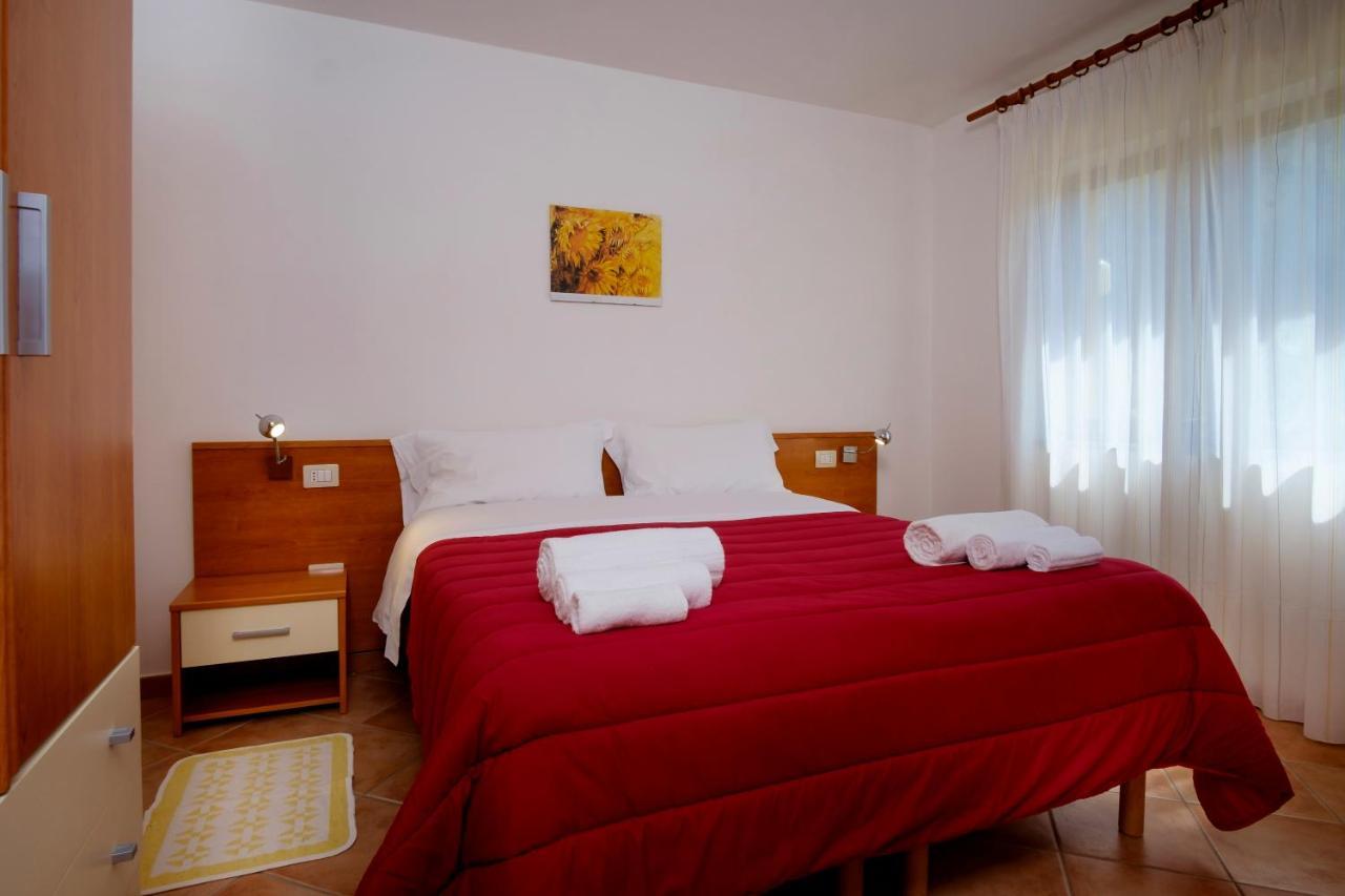 Residence Appartamenti Caffarena Arbatax Luaran gambar
