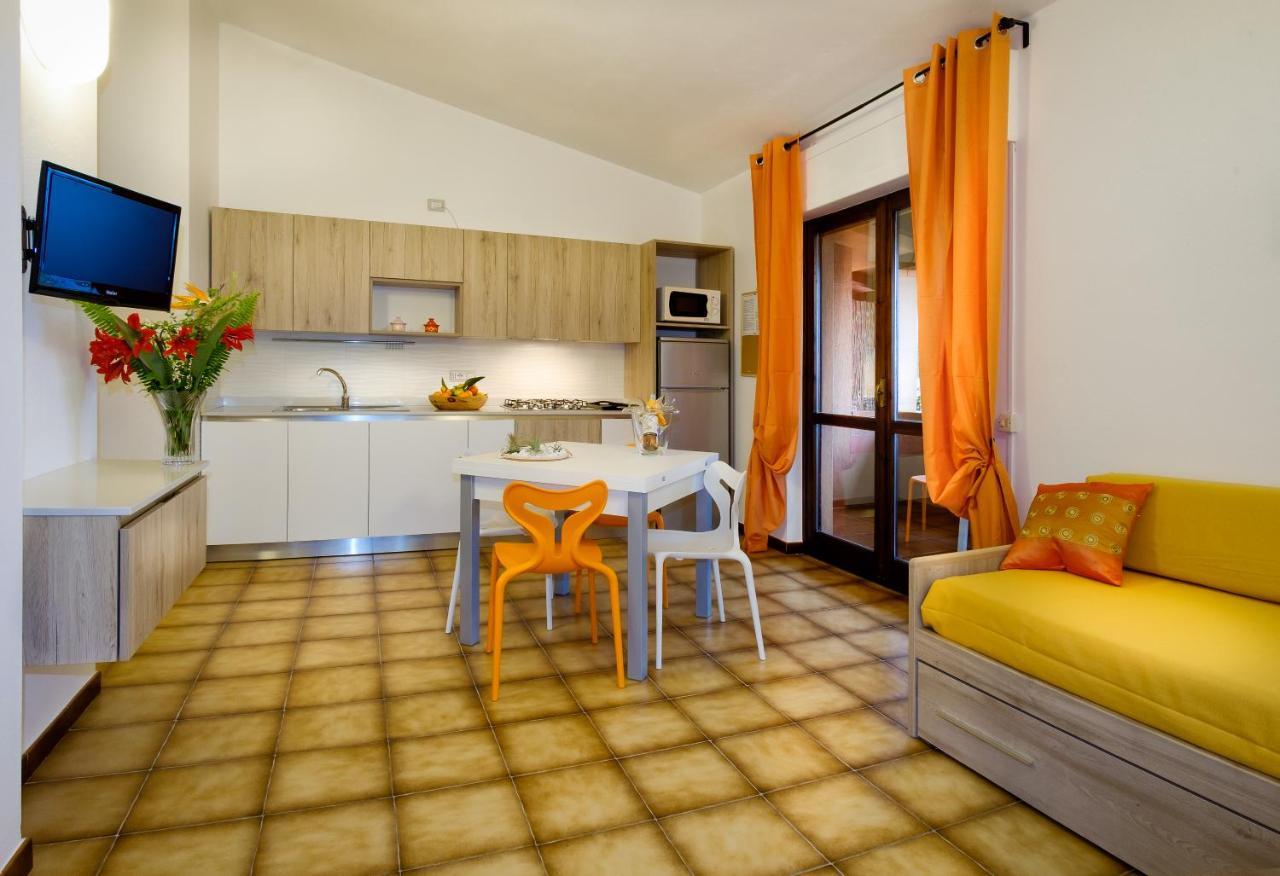 Residence Appartamenti Caffarena Arbatax Luaran gambar